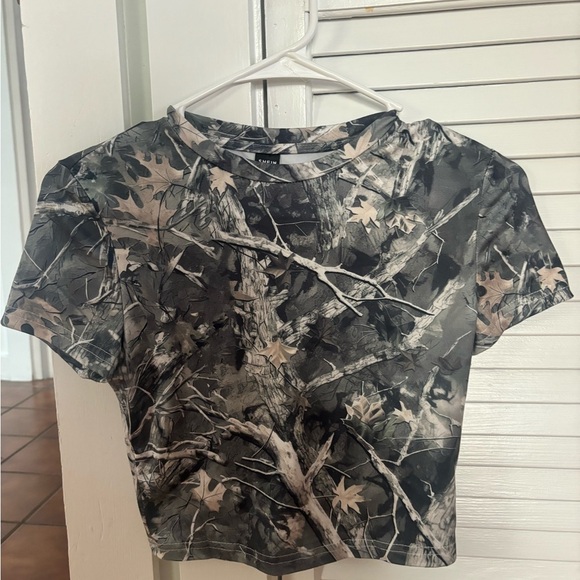 SHEIN EZwear Vintage Retro Street Camo Tight Cropped Tshirt XS - Picture 3 of 4